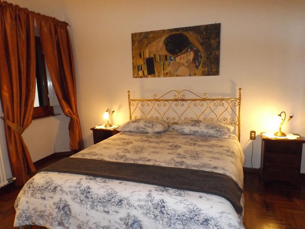 Casa Vacanze Le Piagge Di Scappini Simona Montelupo Fiorentino Rum bild